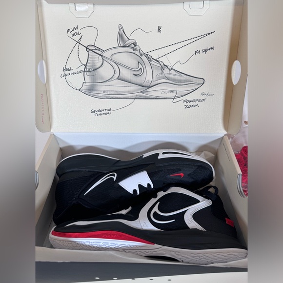 NIB New Nike Kyrie Low 5 - Picture 2 of 7